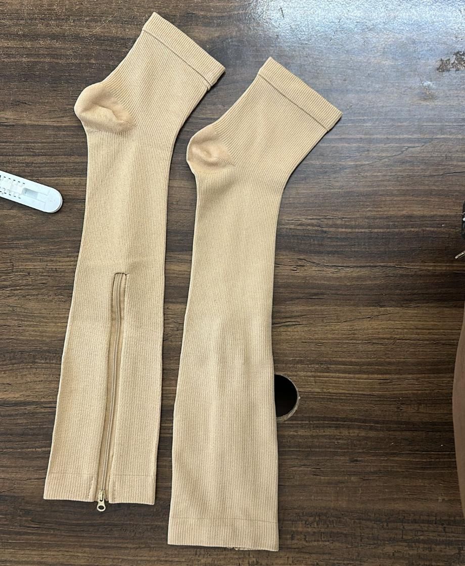 Unisex Medical Zipper Compression Socks (Pair of 1)